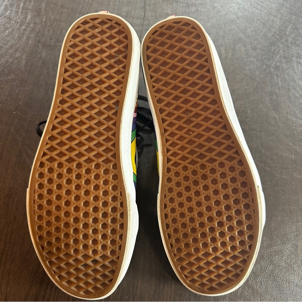Vans Colorful High-Top Sneakers - Picture 11 of 16